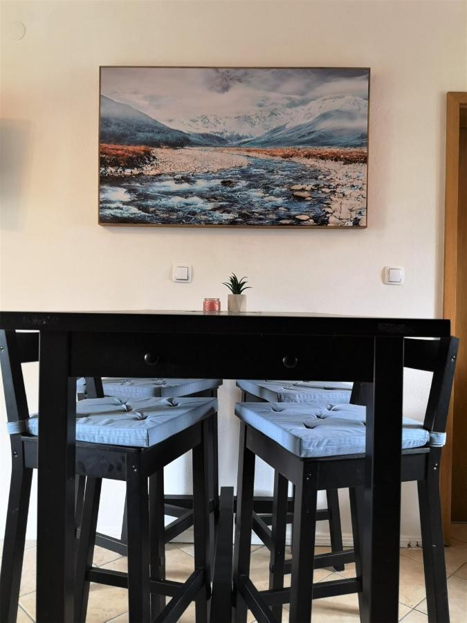 Apartmaji Prton โบเว็ก ภายนอก รูปภาพ